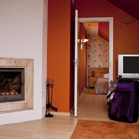 Hotel Abc Airport Рига Екстериор снимка