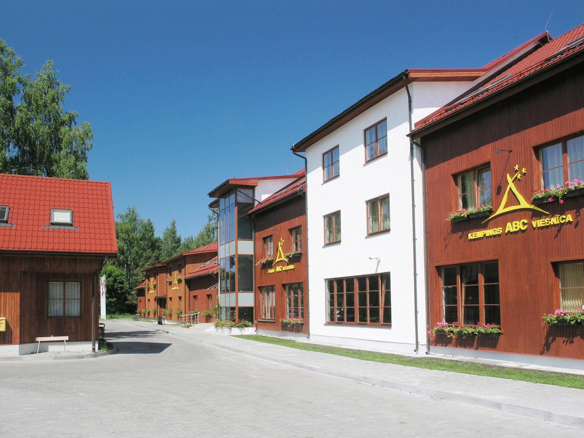 Hotel Abc Airport Рига Екстериор снимка