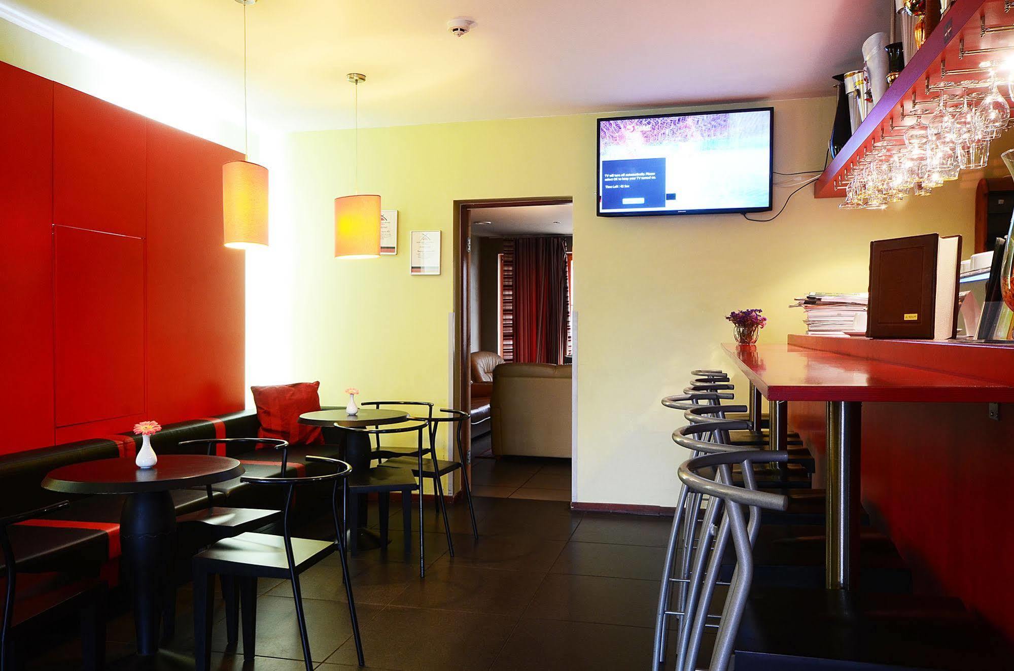 Hotel Abc Airport Рига Екстериор снимка